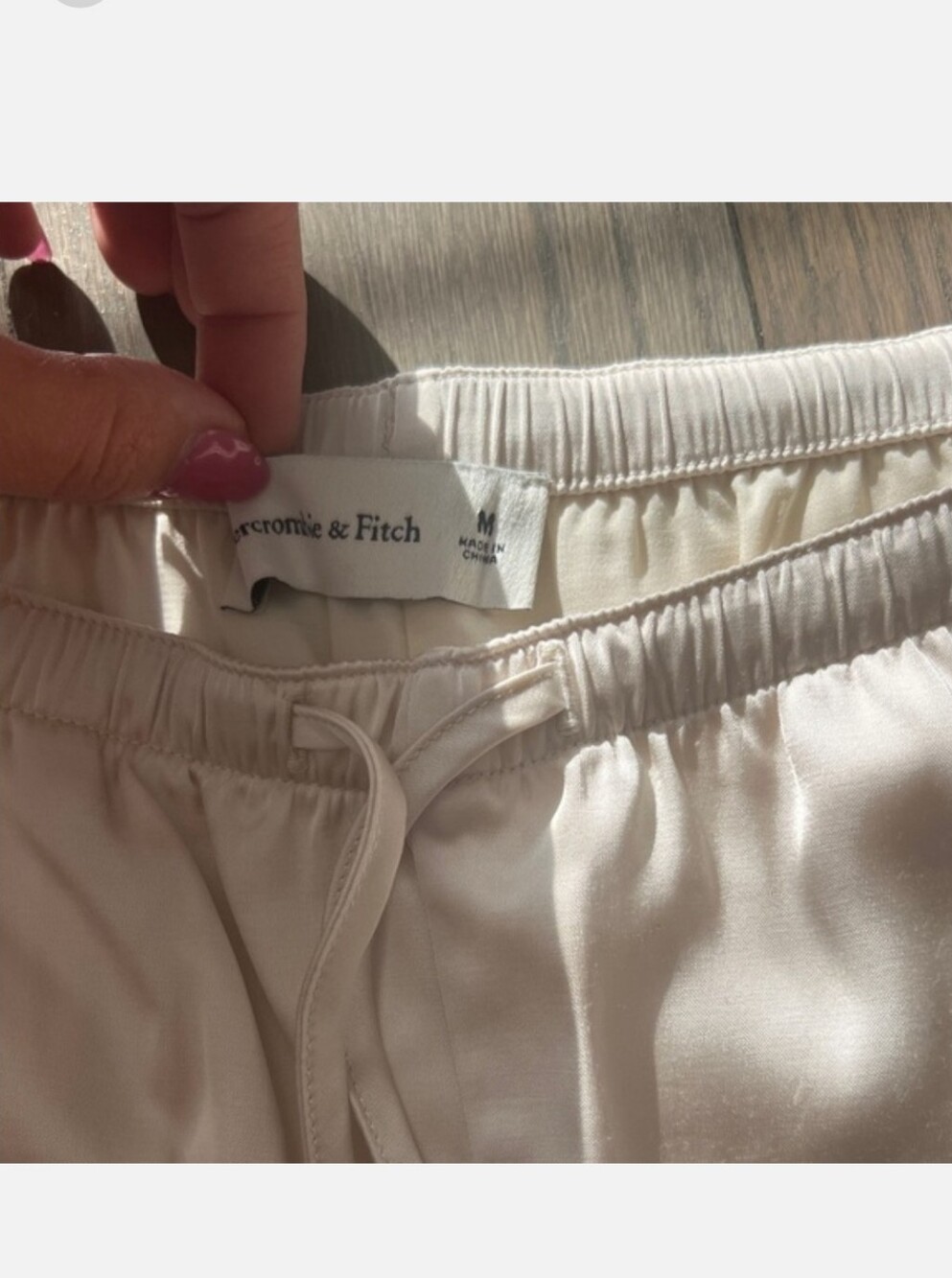 Abercrombie & Fitch Satin Pull On Pant - Picture 4 of 4
